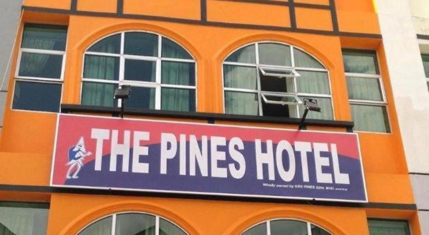 The Pines Hotel Kampung Kuala Terla Luaran gambar